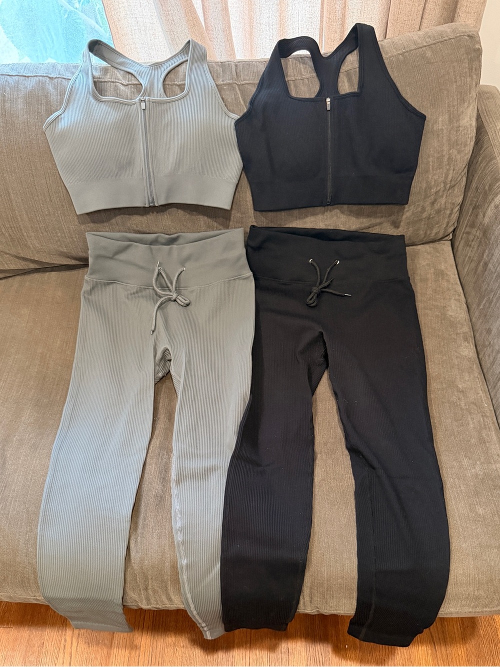 2 Matching Workout Sets [4 Pcs Lot] Leggings Sports Bras - Black / Gray - Large